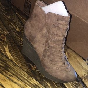 Wedge booties
